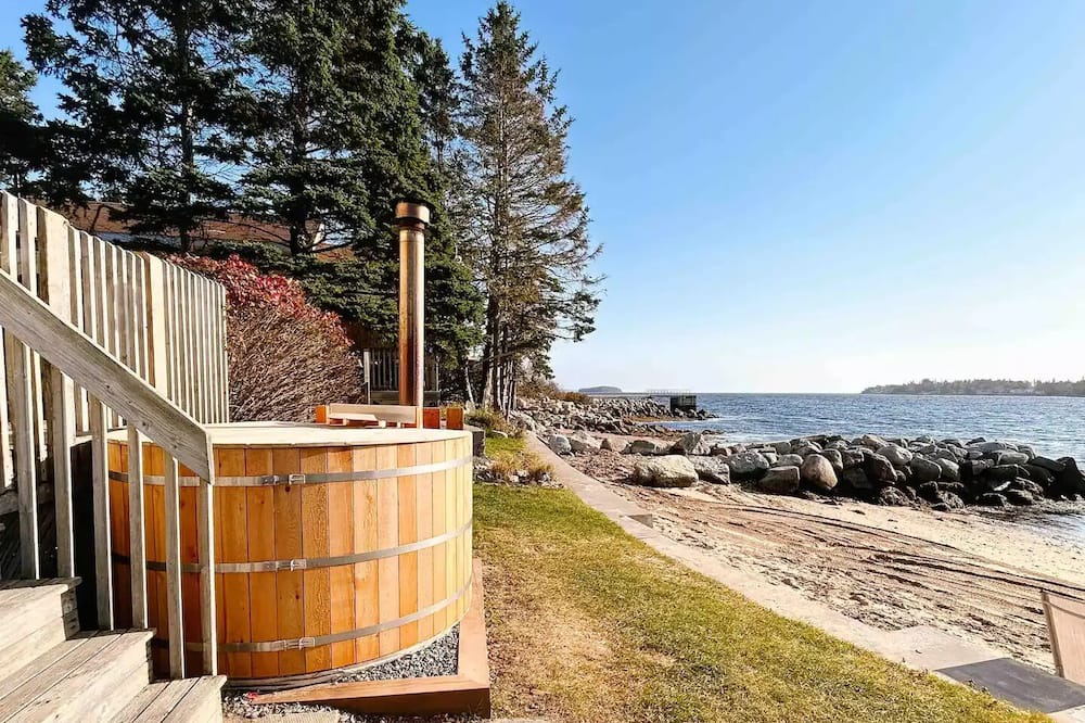 Photo of Outdoor in Boutiliers Point