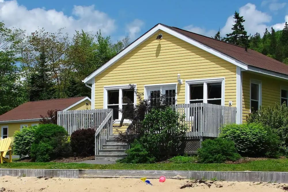 Photo of Outdoor in Boutiliers Point