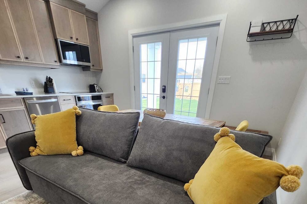 Photo of Livingroom in Port Stanley