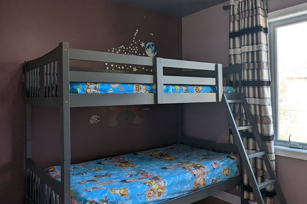 Photo of Bedroom in Laval