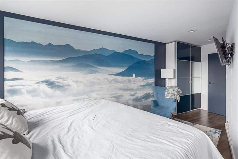 Photo of Bedroom in Whistler Cay Heights