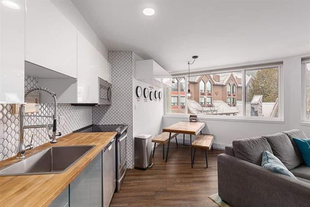 Photo of Kitchen in Whistler Cay Heights