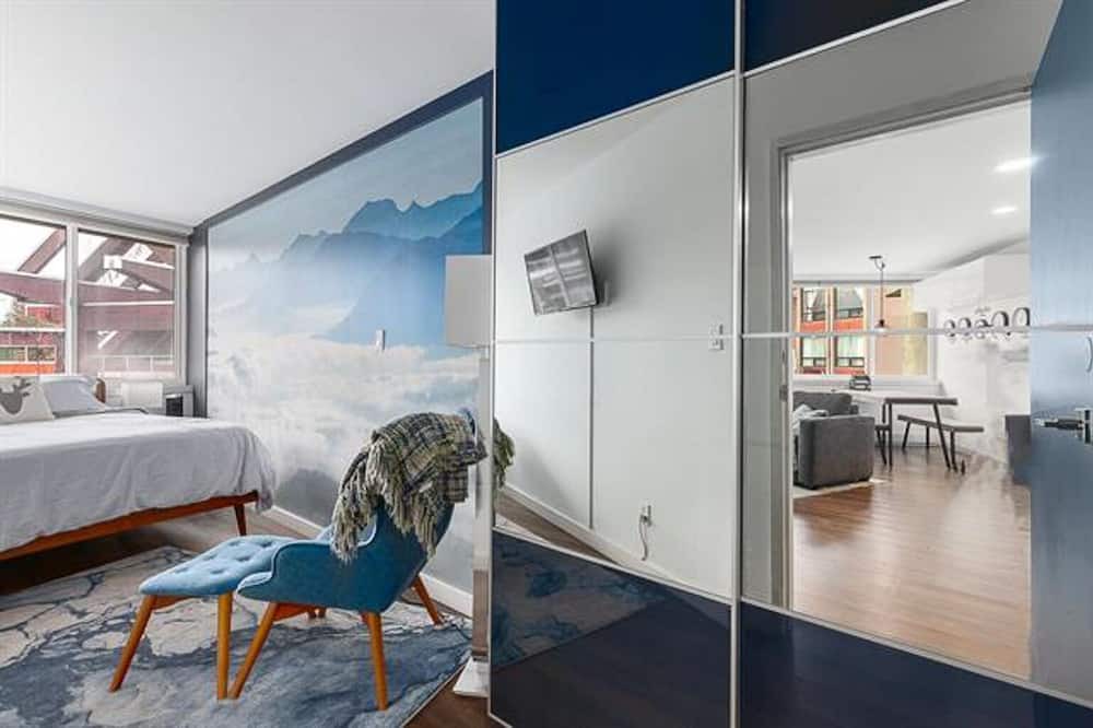 Photo of Bedroom in Whistler Cay Heights