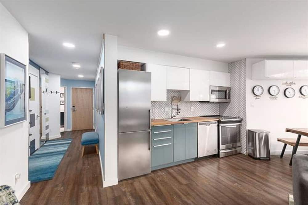 Photo of Kitchen in Whistler Cay Heights