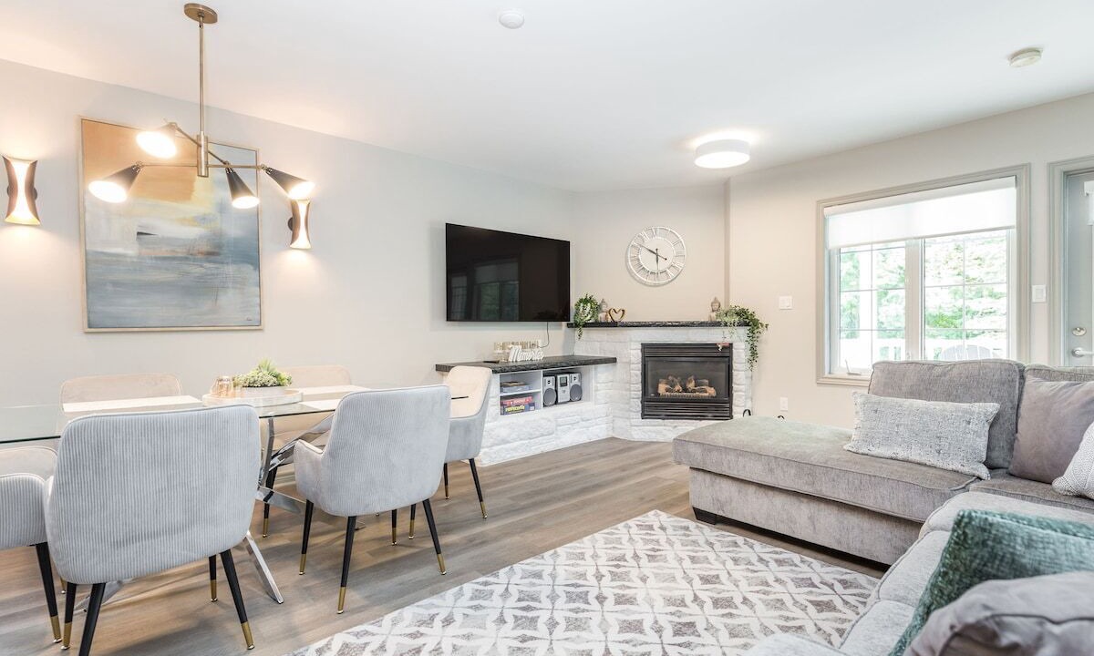 Photo of Livingroom in Oro-Medonte