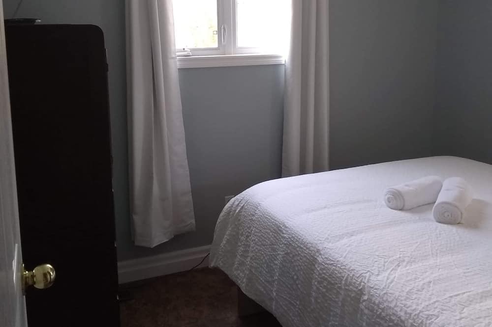 Photo of Bedroom in Amherstburg