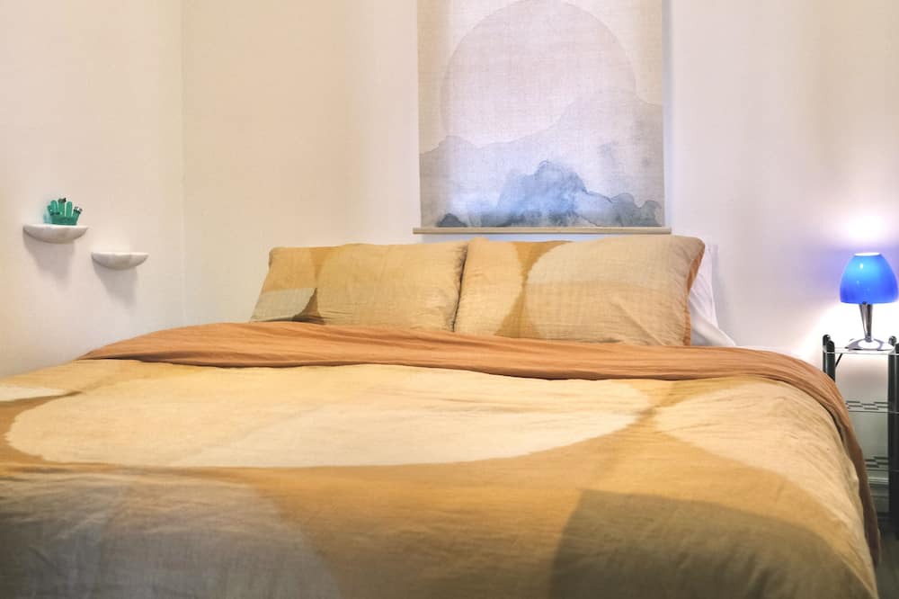 Photo of Bedroom in Oro-Medonte