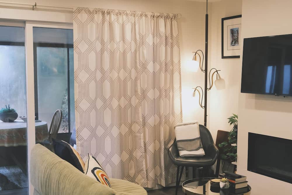 Photo of Livingroom in Oro-Medonte