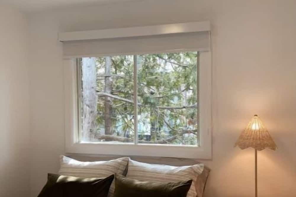 Photo of Bedroom in Collingwood