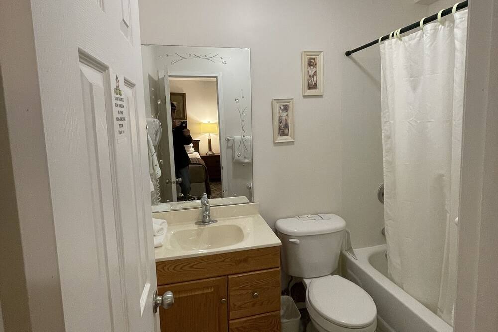 Photo of Bathroom in Portage La Prairie