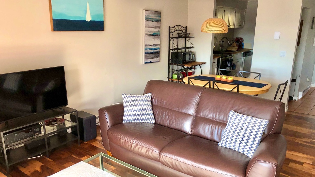 Photo of Livingroom in Halfmoon Bay