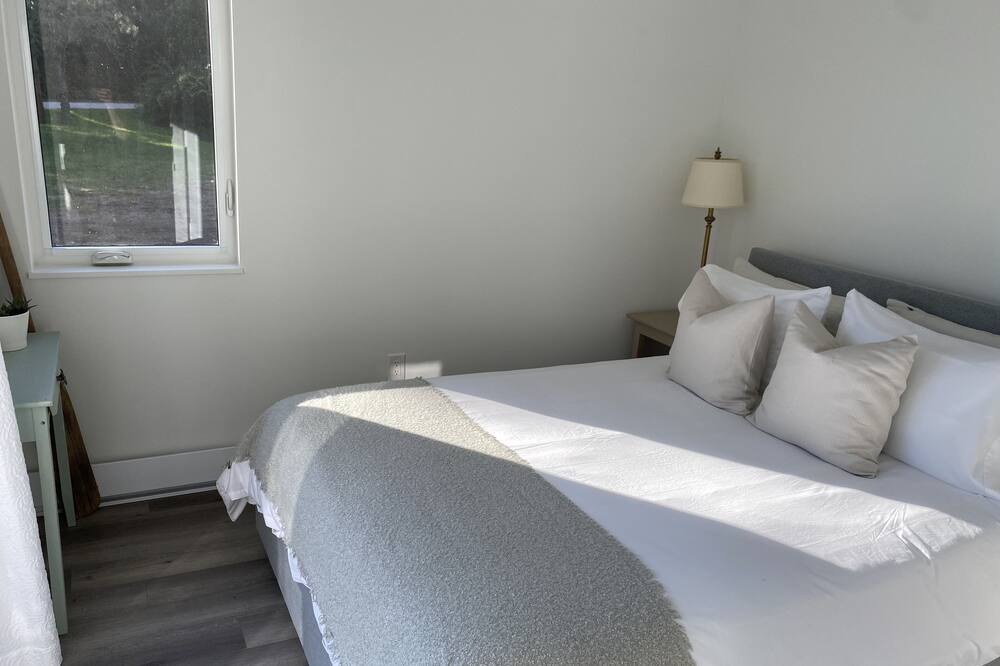 Photo of Bedroom in Boutiliers Point