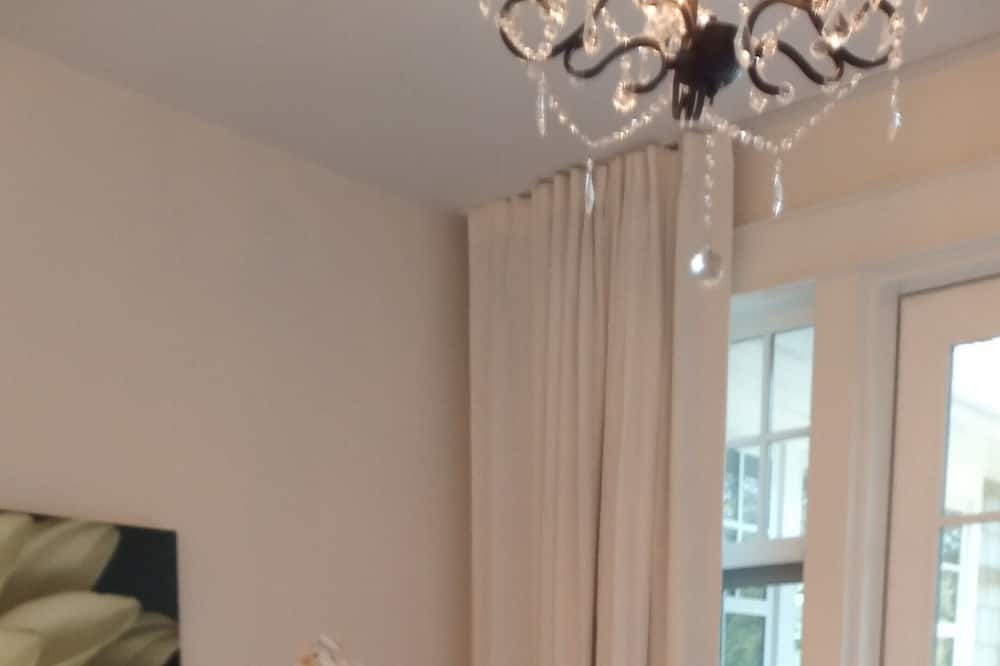 Photo of Bedroom in Earls Cove