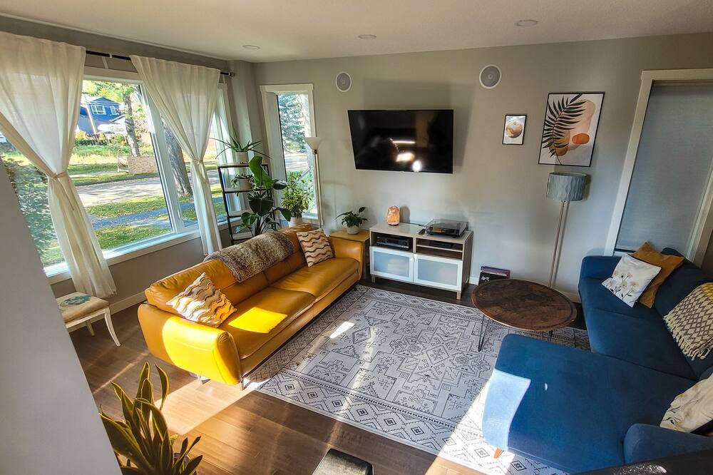 Photo of Livingroom in Old Strathcona