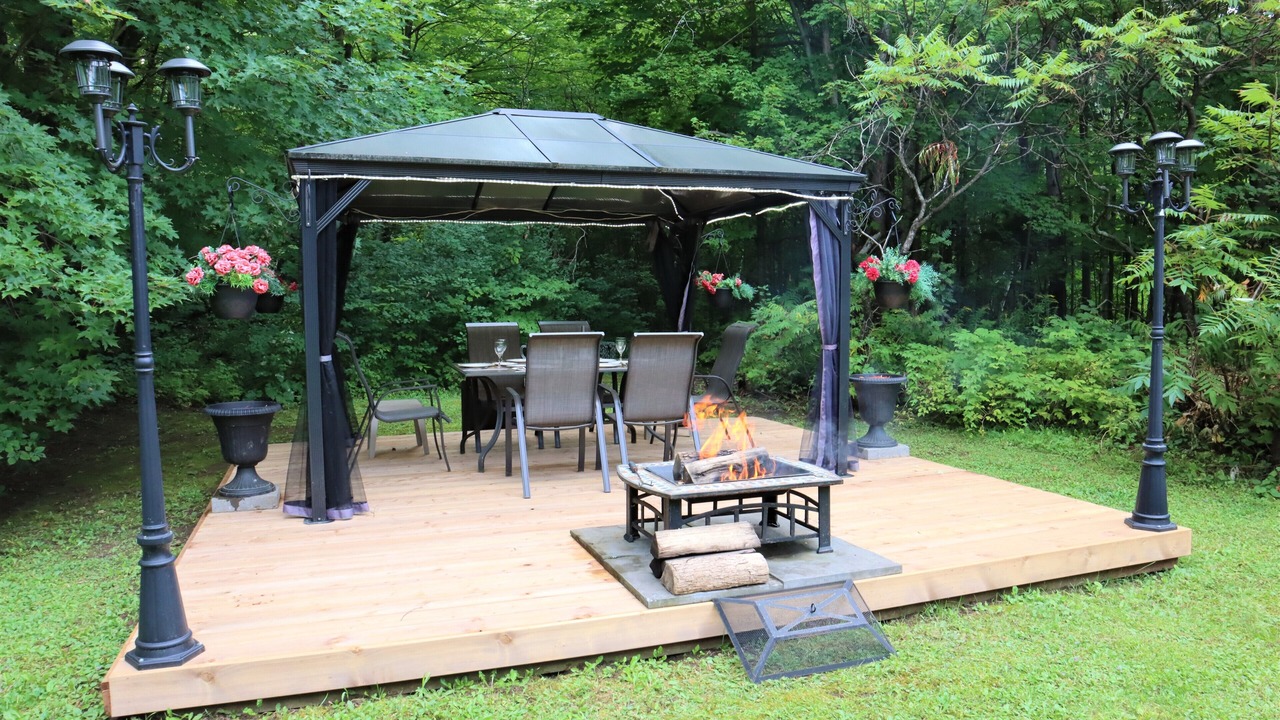 Photo of Outdoor in Ottawa Division