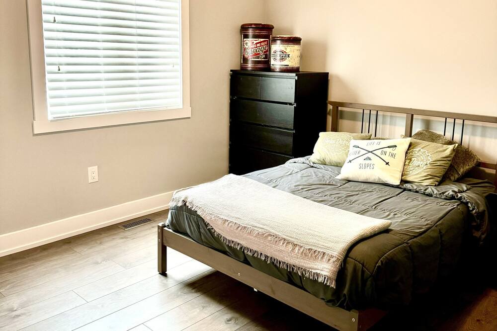 Photo of Bedroom in Moonstone