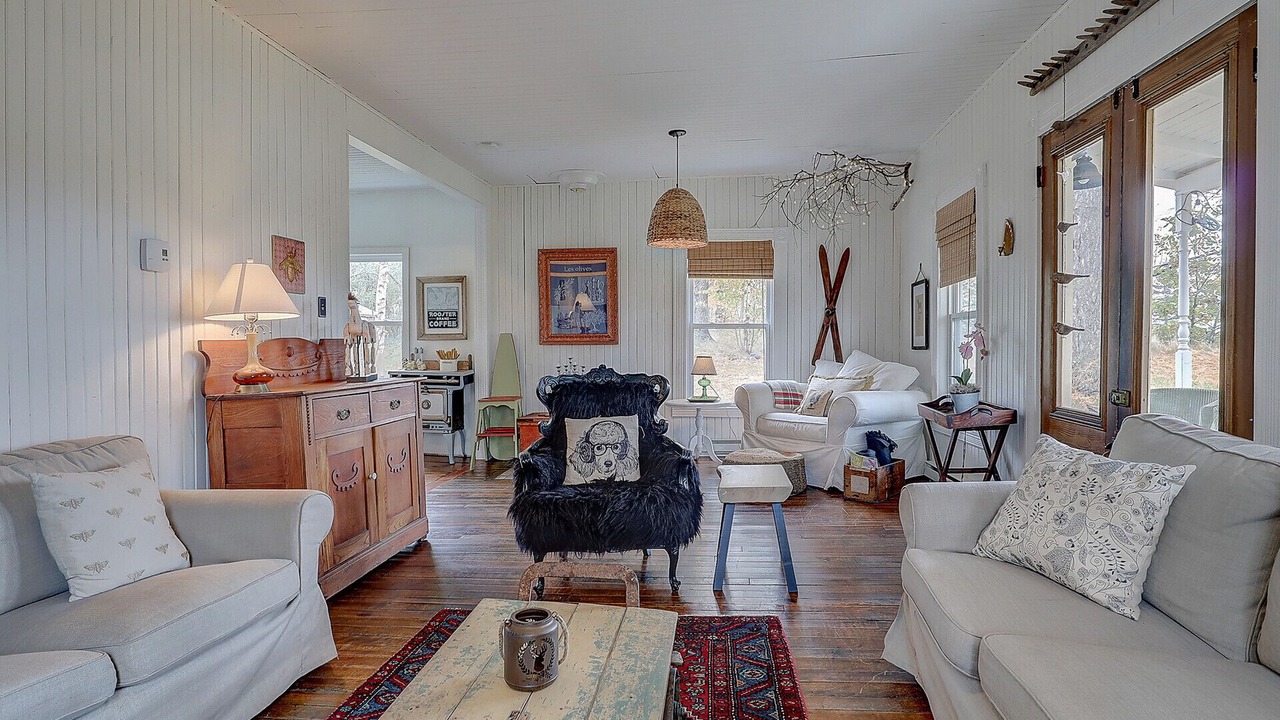 Photo of Livingroom in Foster