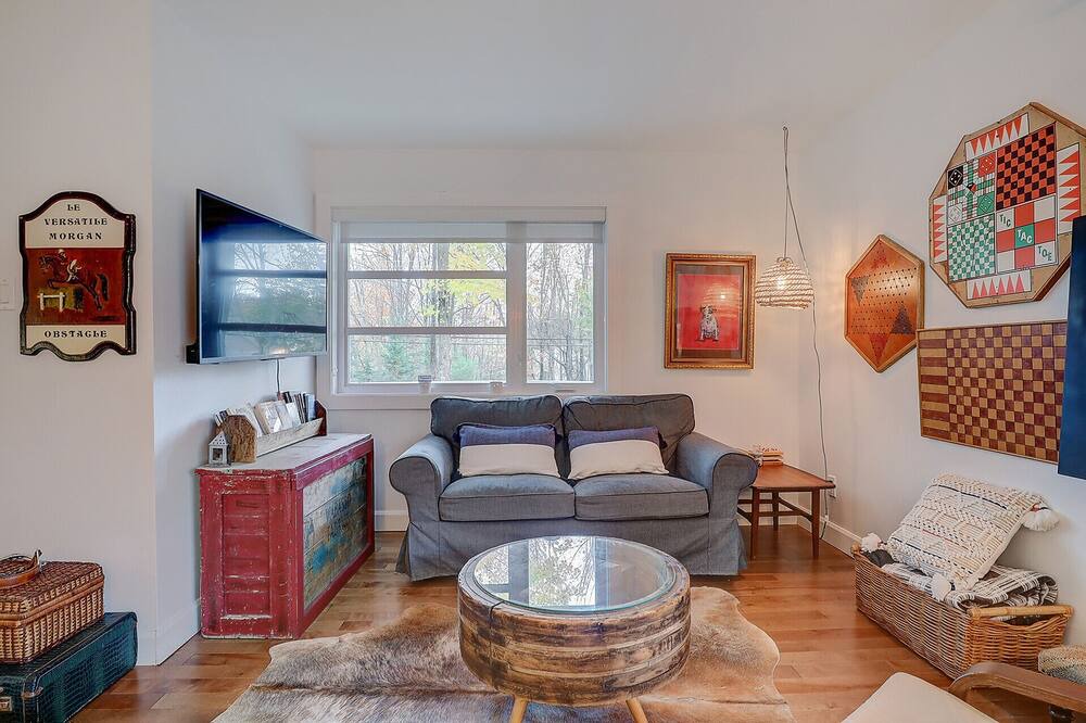 Photo of Livingroom in Lac-Brome