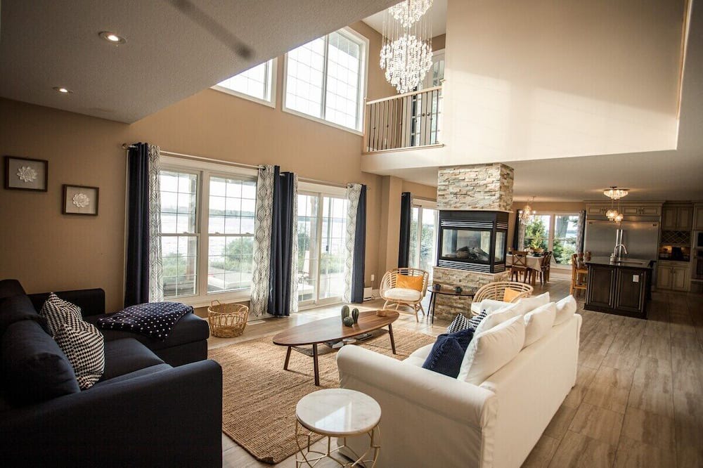 Photo of Livingroom in Orillia