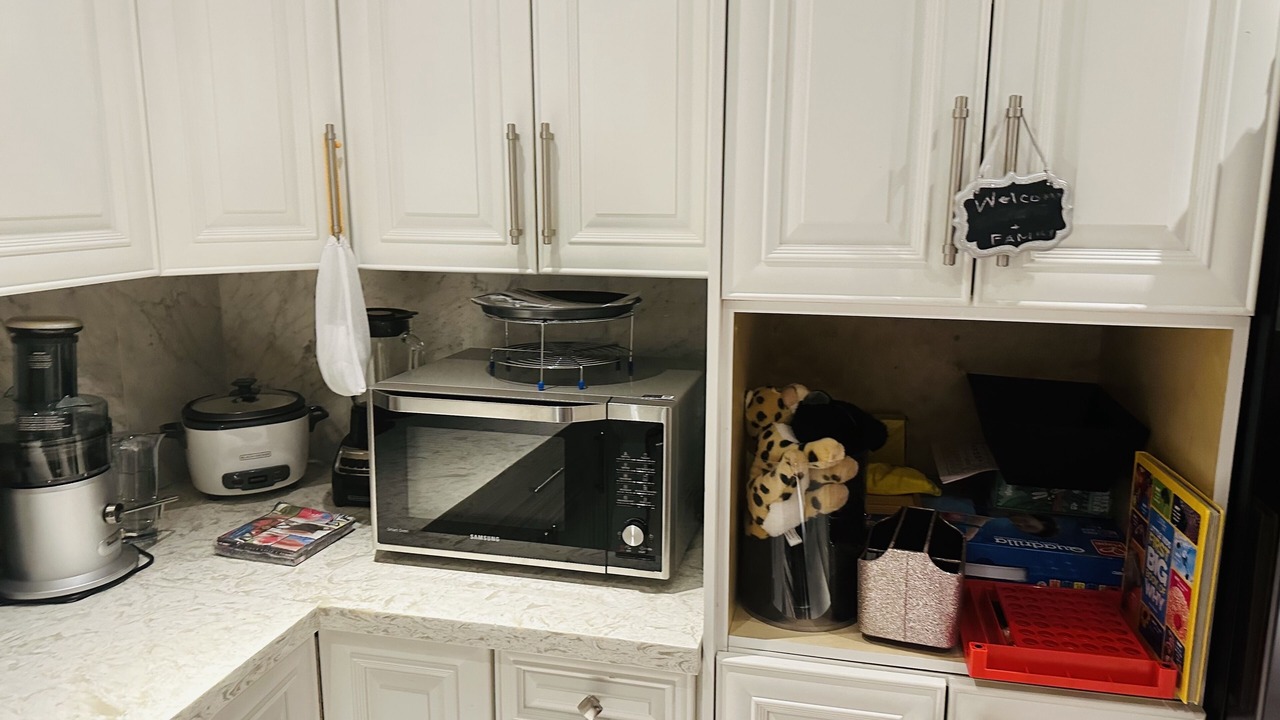 Photo of Kitchen in District of North Vancouver