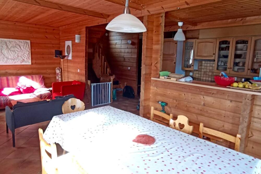 Photo of Livingroom in Les Chapelles