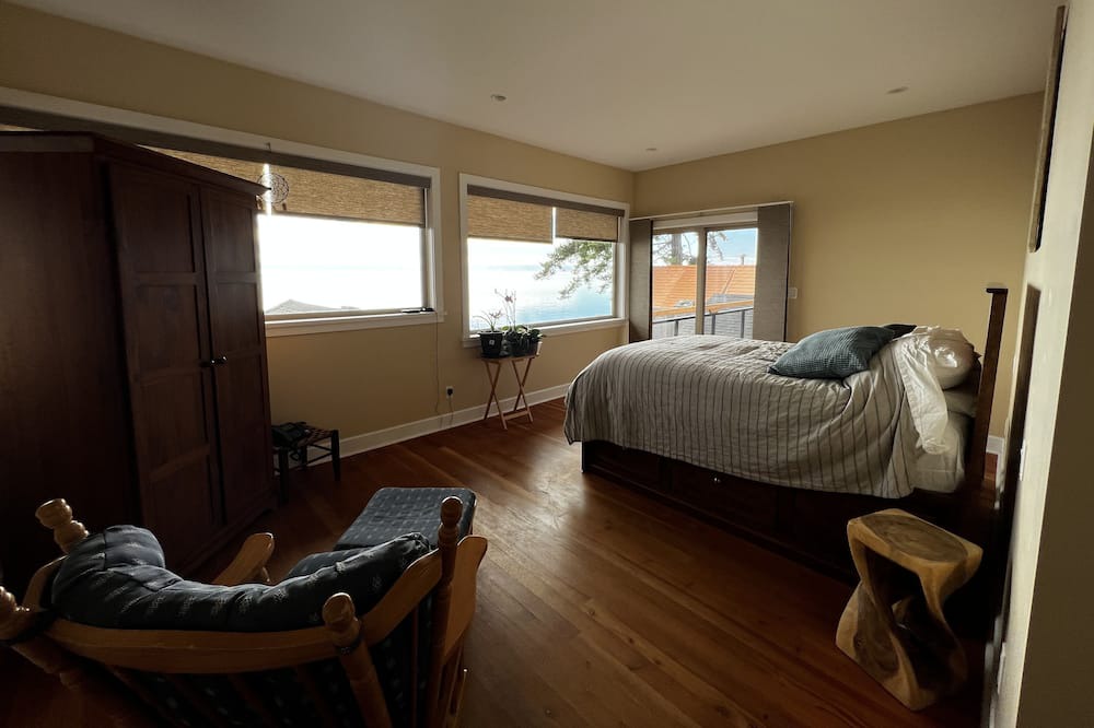 Photo of Bedroom in Powell River