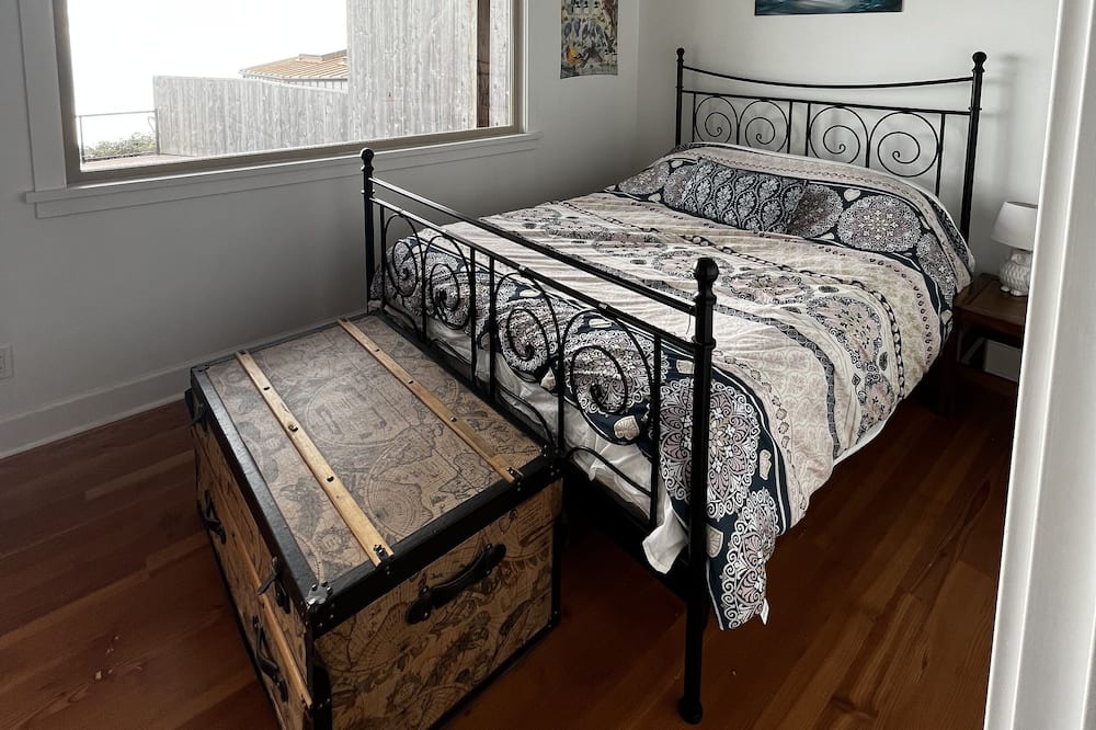Photo of Bedroom in Powell River
