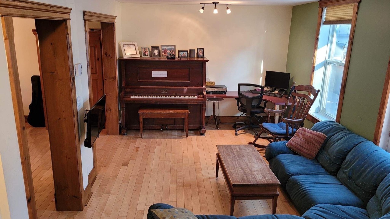 Photo of Livingroom in Little Italy