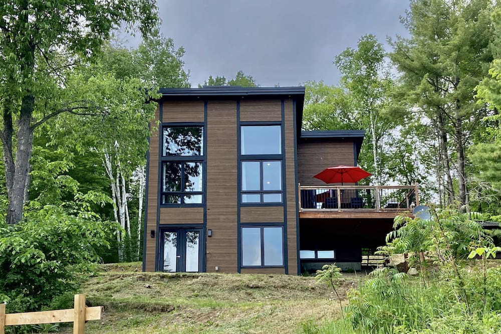 Photo of Outdoor in Notre-Dame-de-Pontmain