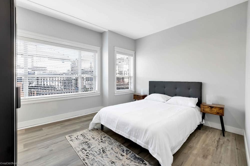 Photo of Bedroom in Surrey Newton