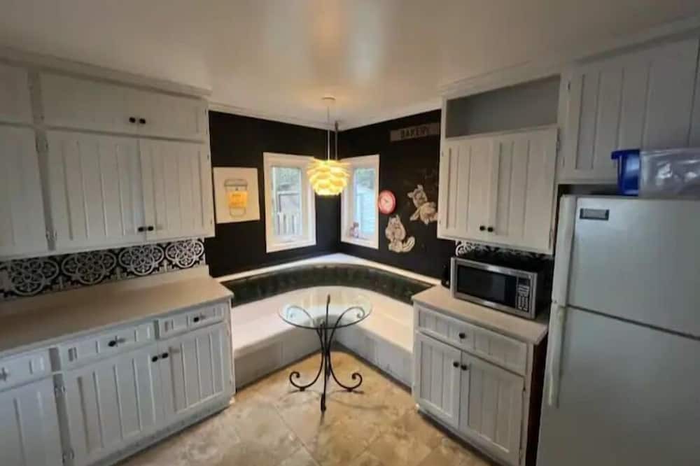 Photo of Kitchen in Timiskaming District