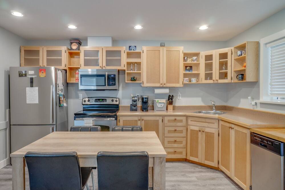 Photo of Kitchen in Port Alberni