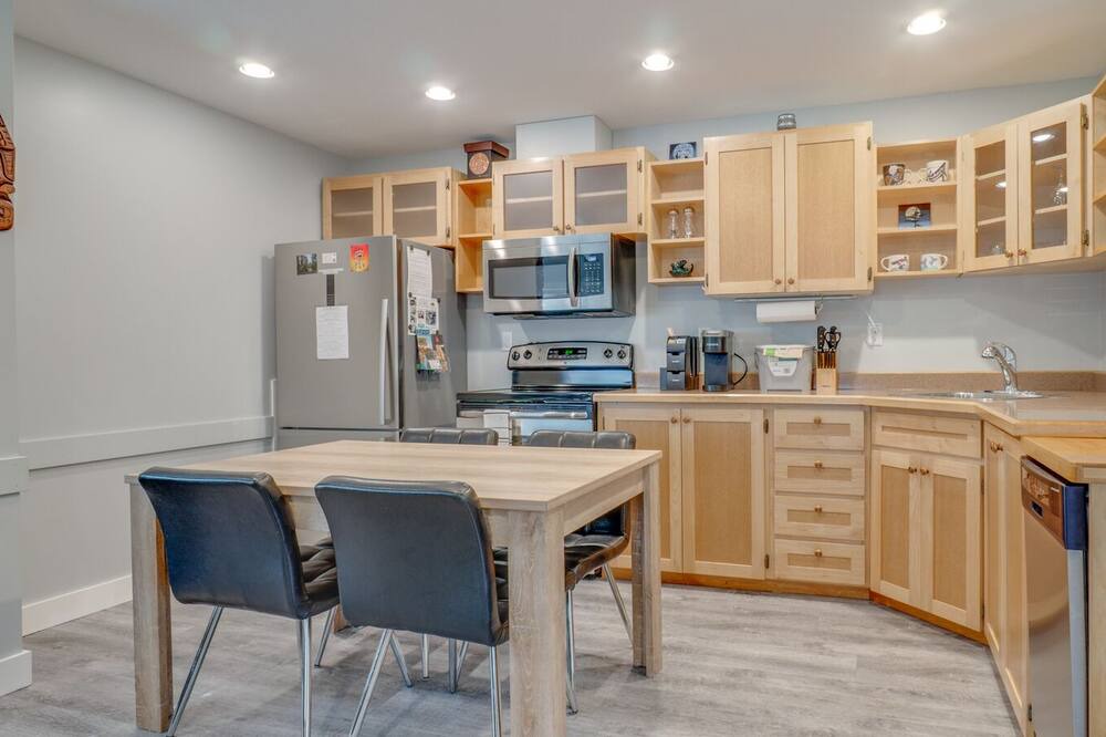 Photo of Kitchen in Port Alberni