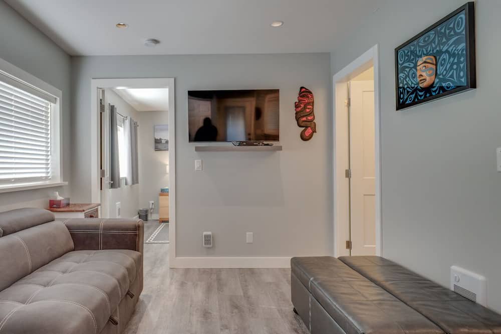 Photo of Livingroom in Port Alberni