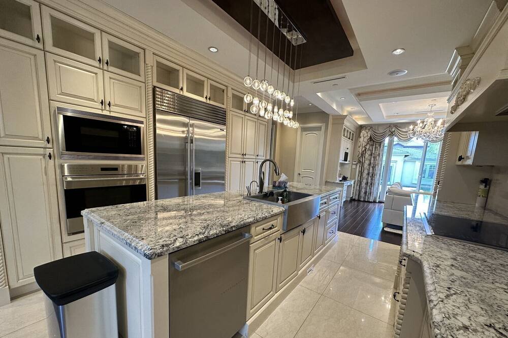 Photo of Kitchen in Arbutus Ridge