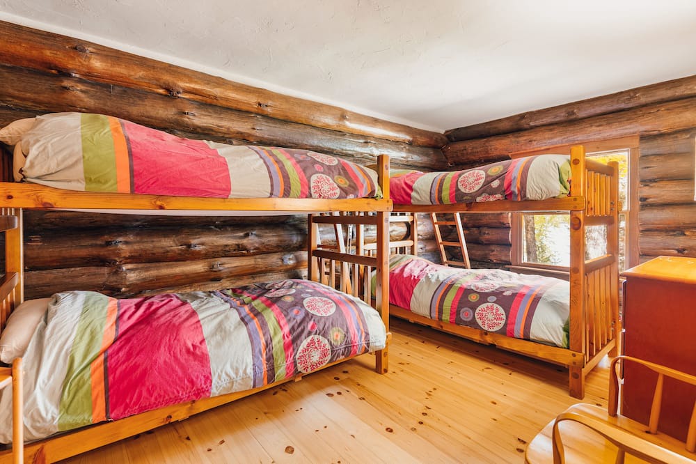 Photo of Bedroom in Dysart et al