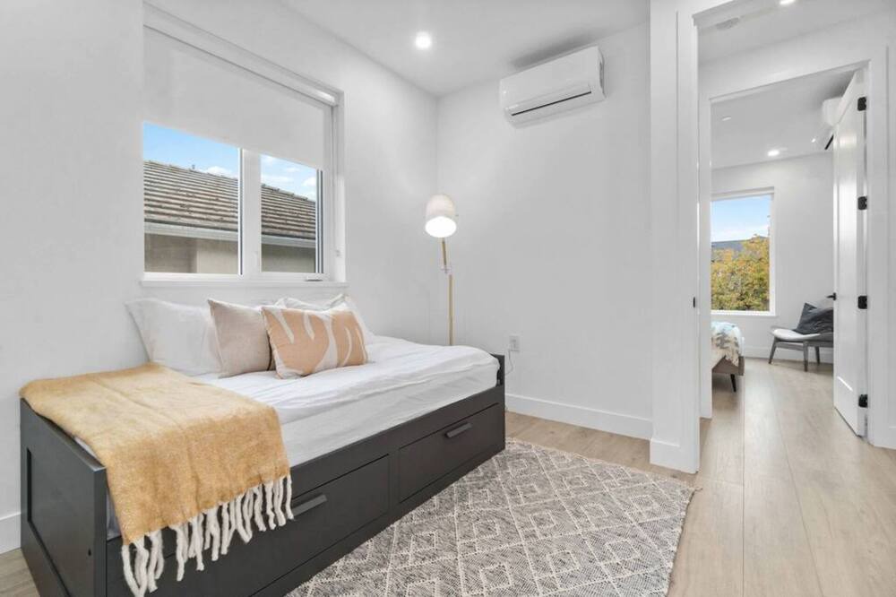 Photo of Bedroom in Sunset
