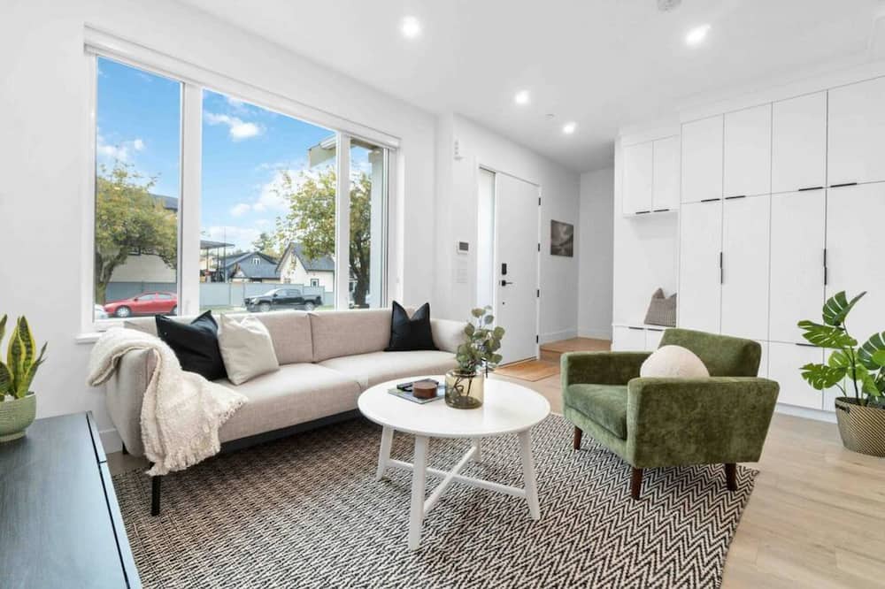 Photo of Livingroom in Sunset