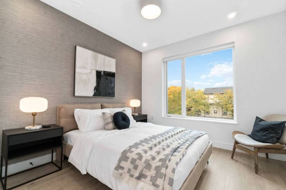 Photo of Bedroom in Sunset