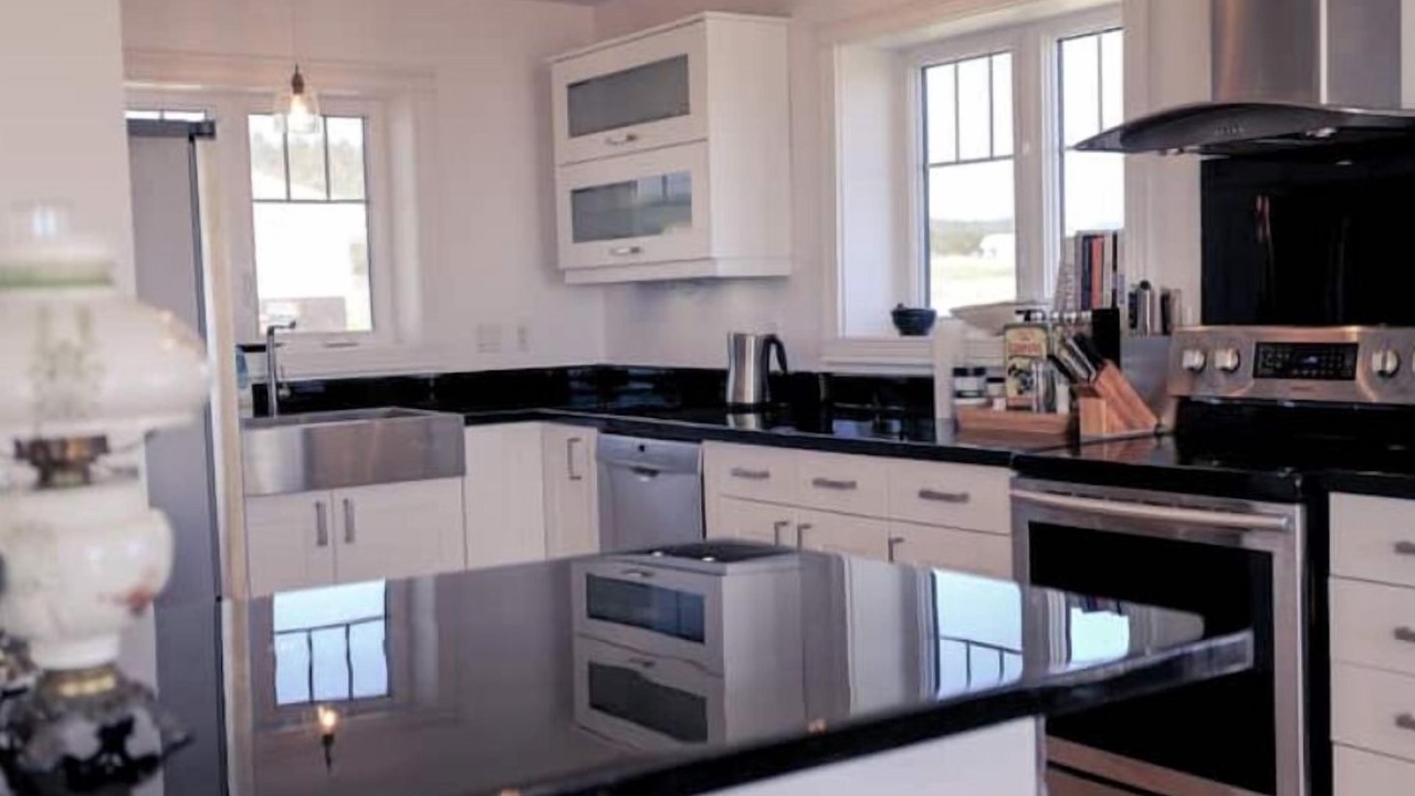 Photo of Kitchen in L'Ile-du-Havre-Aubert