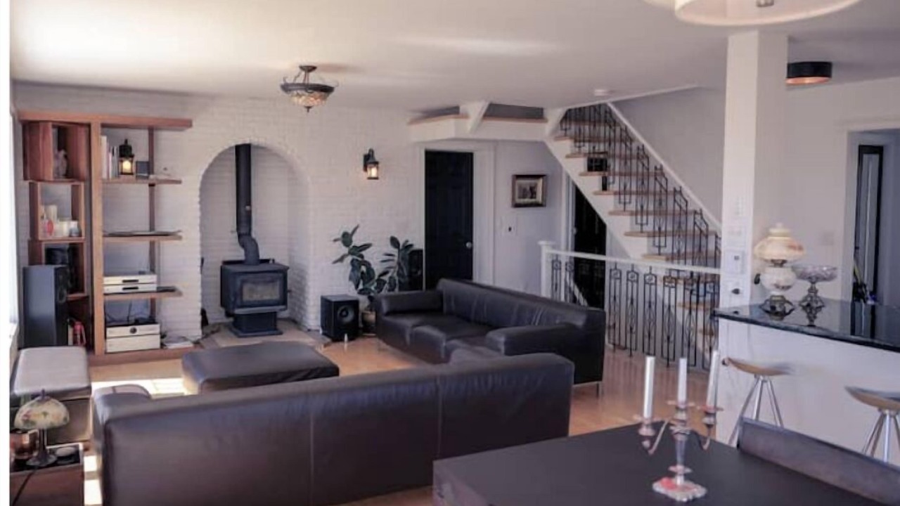 Photo of Livingroom in L'Ile-du-Havre-Aubert