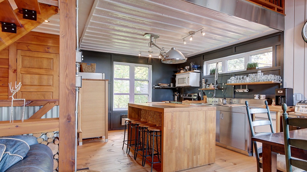 Photo of Kitchen in Memphremagog Regional County Municipality
