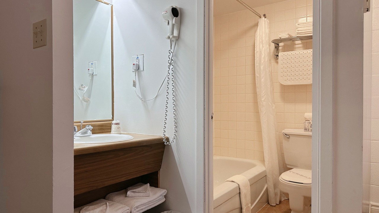 Photo of Bathroom in Baie Comeau