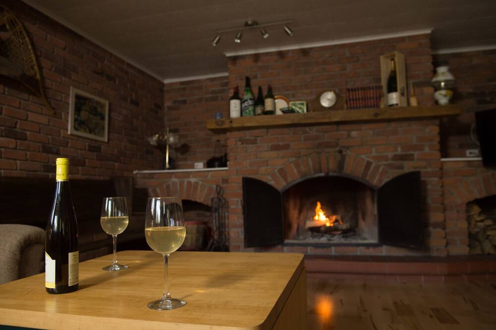 Photo of Livingroom in Rawdon