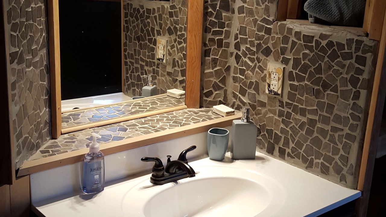 Photo of Bathroom in Kaslo