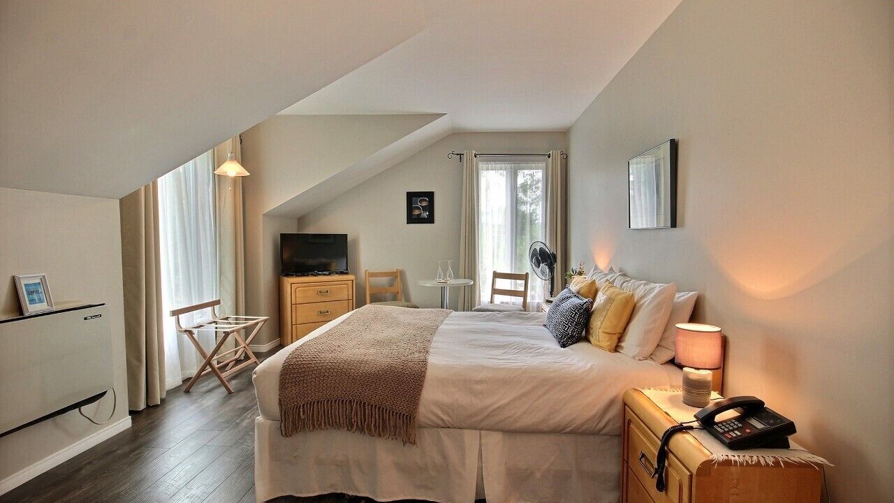 Photo of Bedroom in North Hatley