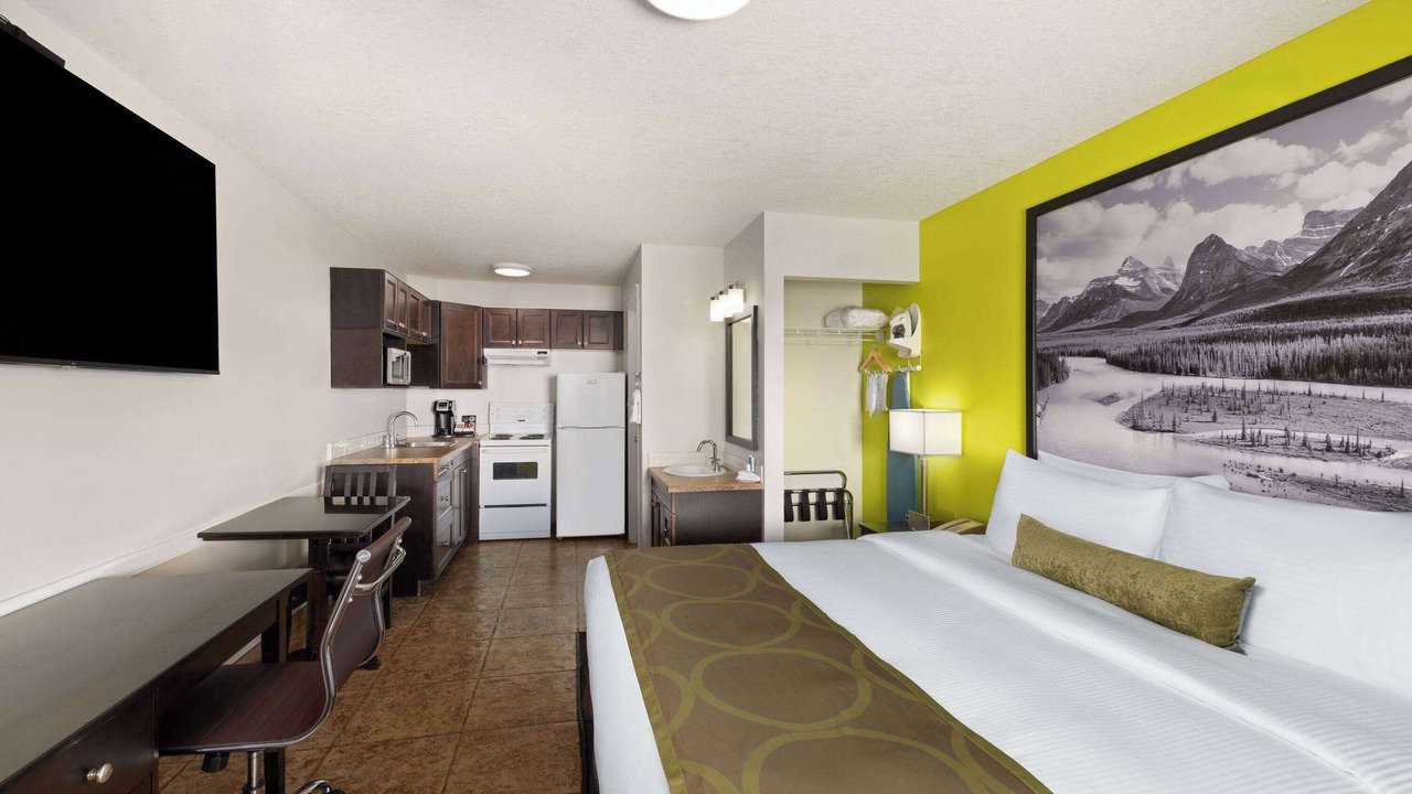 Photo of Bedroom in Fort McMurray