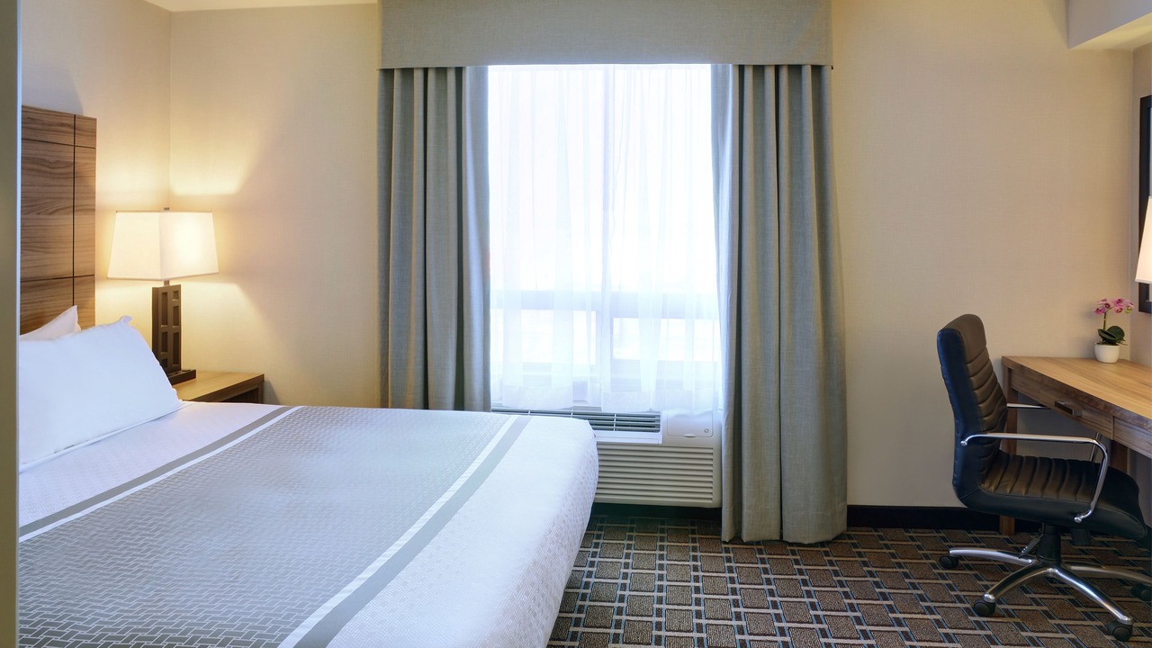 Photo of Bedroom in County of Vermilion River