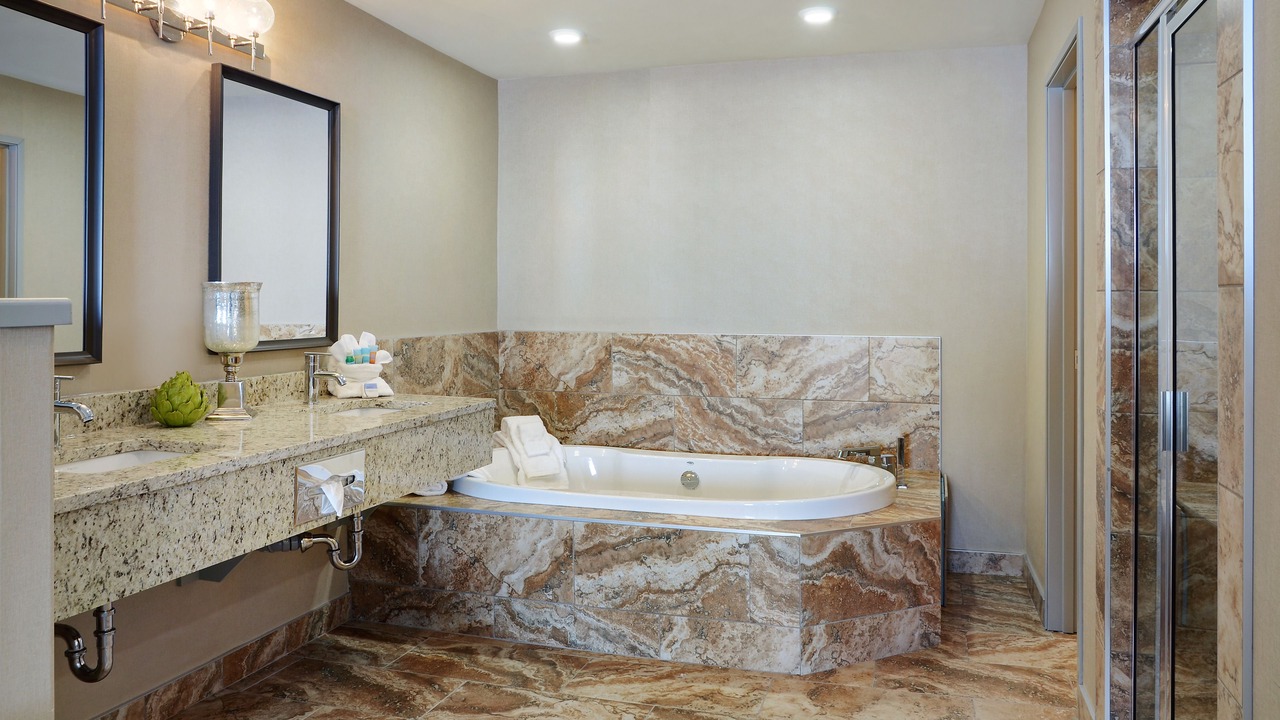 Photo of Bathroom in County of Vermilion River