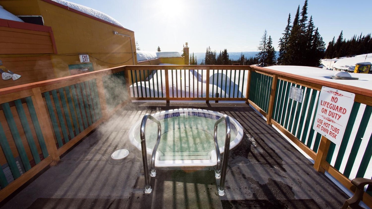 Photo of Patio Balcony in Silver Star Mountain